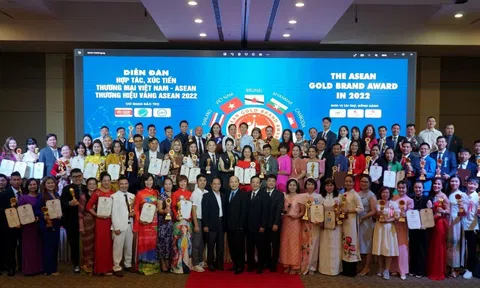 Hệ Thống Anh Ngữ Jaxtina vinh dự nhận danh hiệu “Top 10 Thương hiệu Vàng ASEAN 2022”
