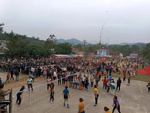 Tuyên Quang: Xã Yên Hoa (Na Hang) tưng bừng Lễ hội Lồng tông