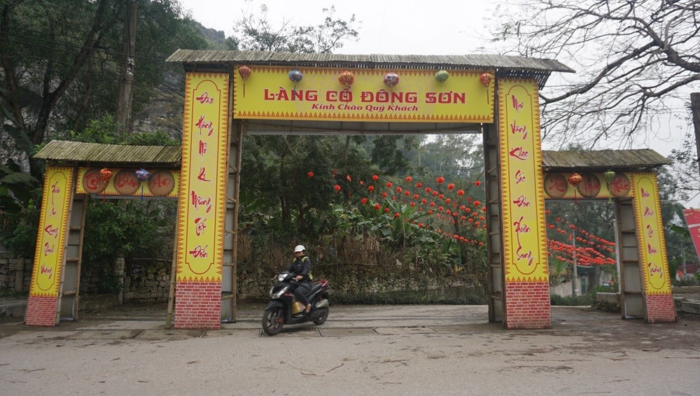 dt1ab-cong-chao-lang-co-dong-son-1778856832.jpg