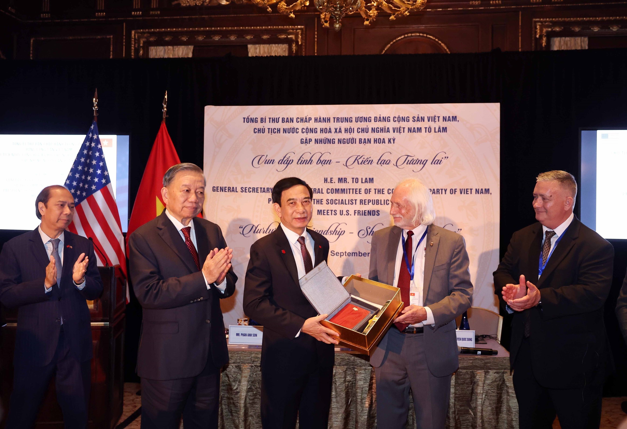 dt1a-hk1b-1790063828.jpg