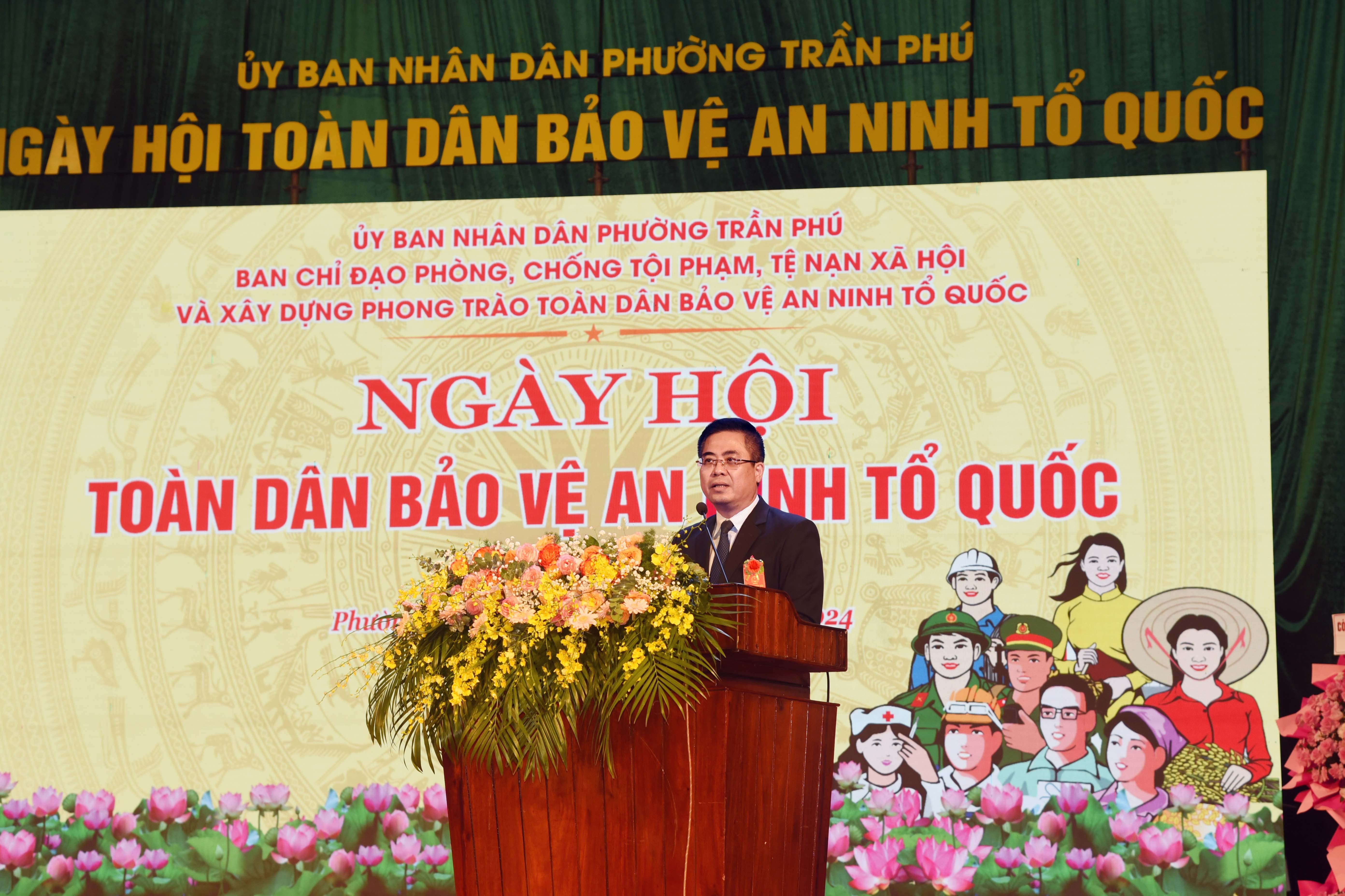 dsc-4048-chu-tich-ubnd-tinh-quang-ngai-nguyen-hoang-gian-phat-bieu-tai-ngay-hoi-1723630877.jpg