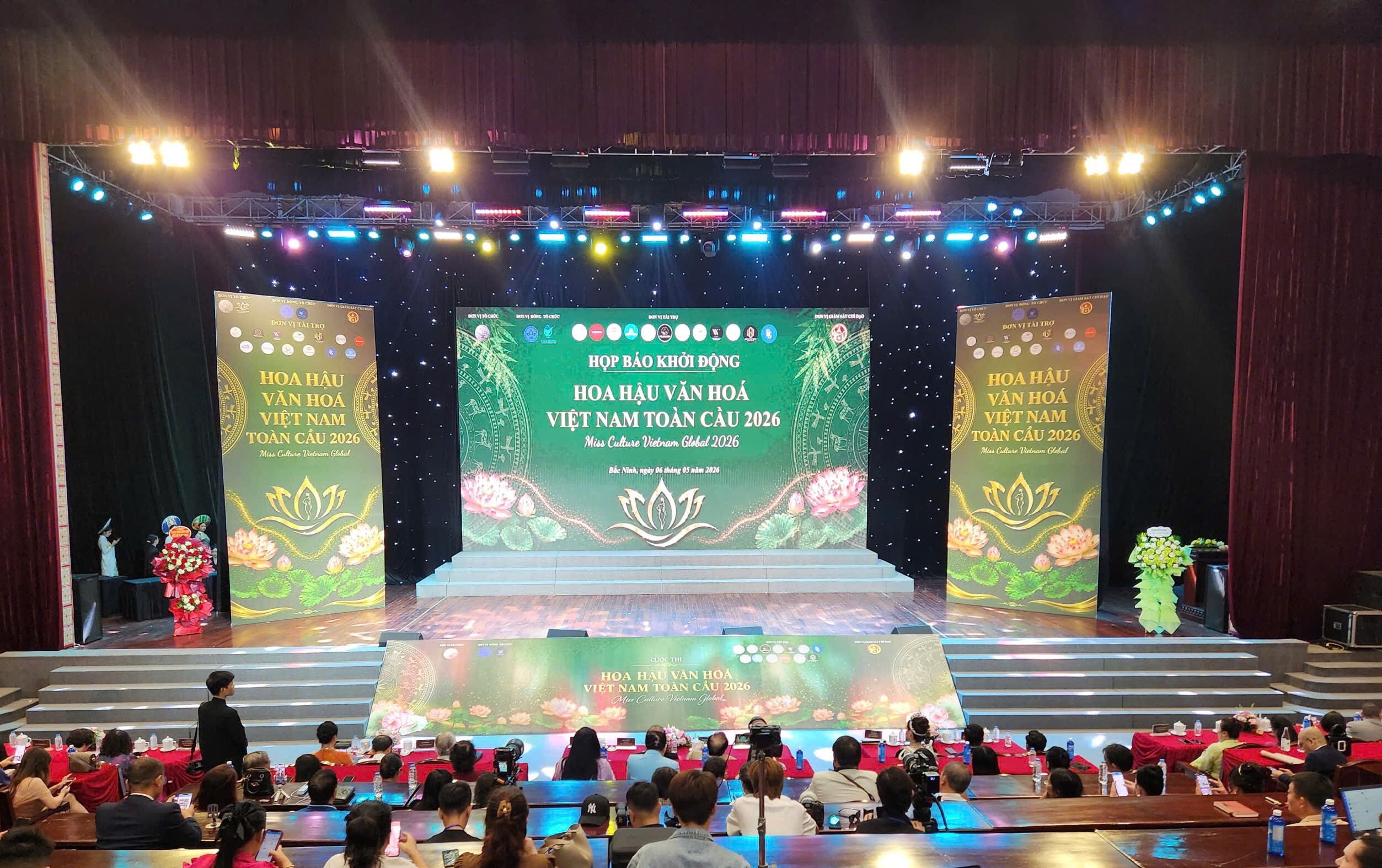 hop-bao-van-hoa-1778141569.jpg