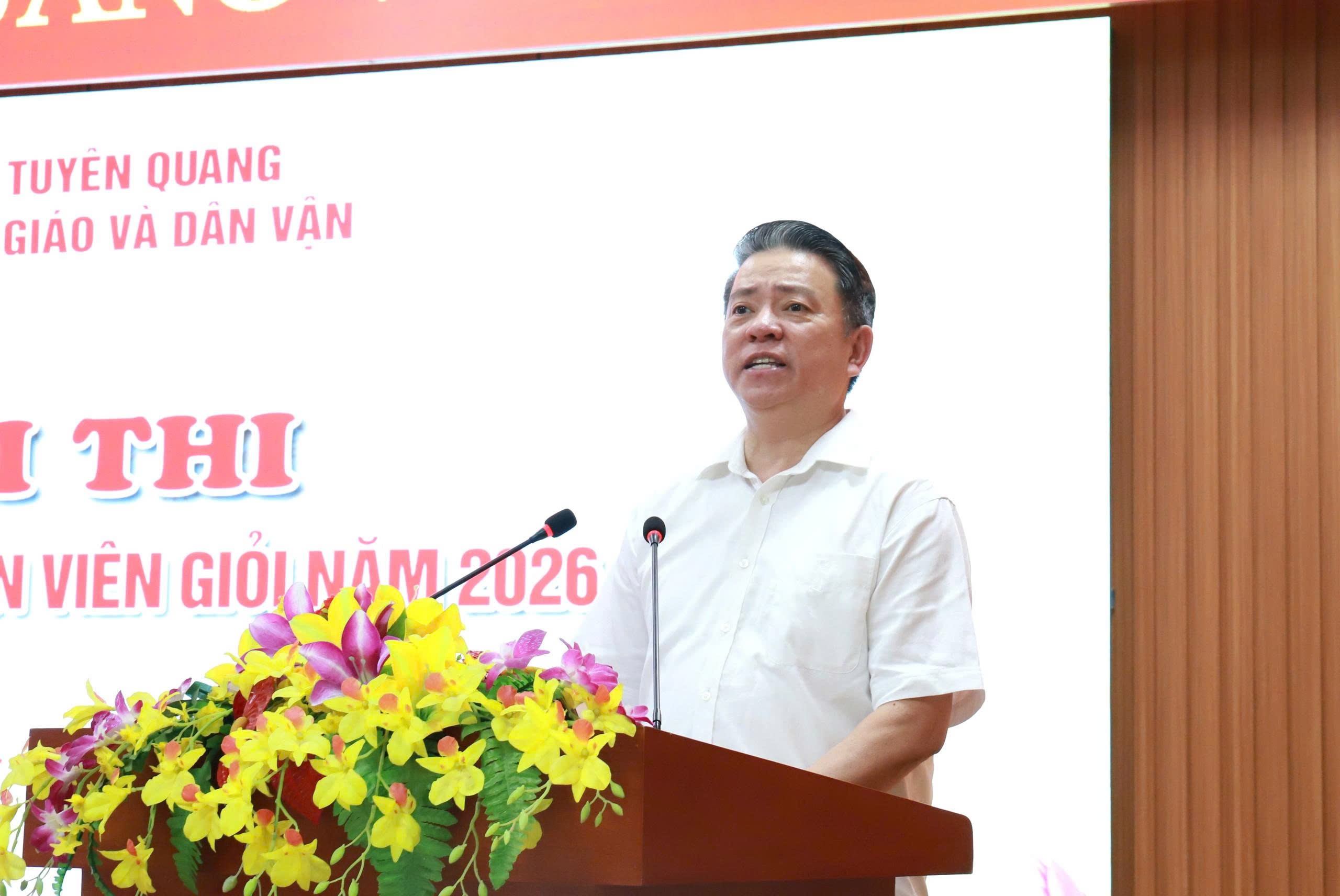 manhloi-1778834818.jpg