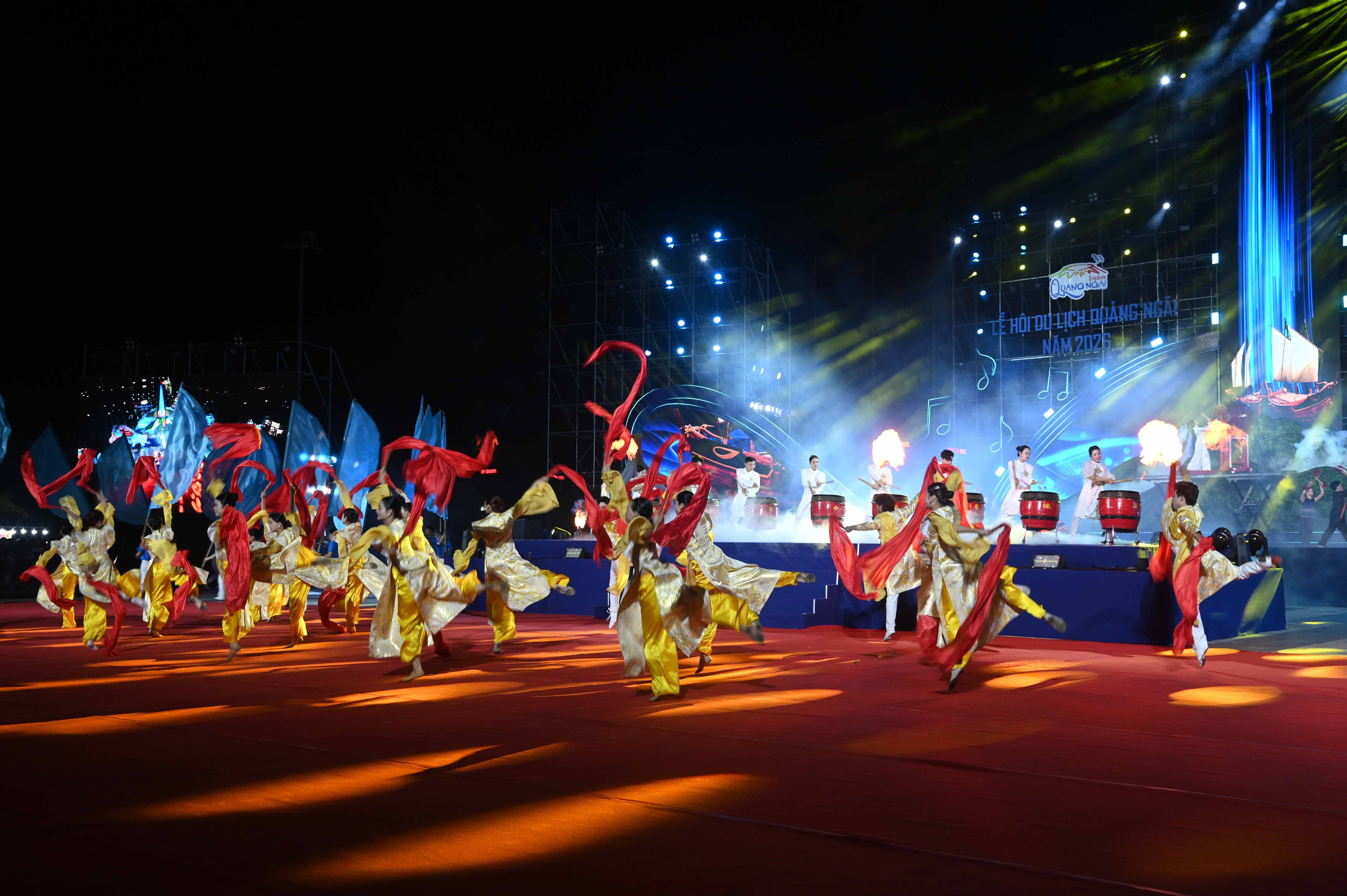 11-chuong-trinh-nghe-thuat-1780156619.jpg