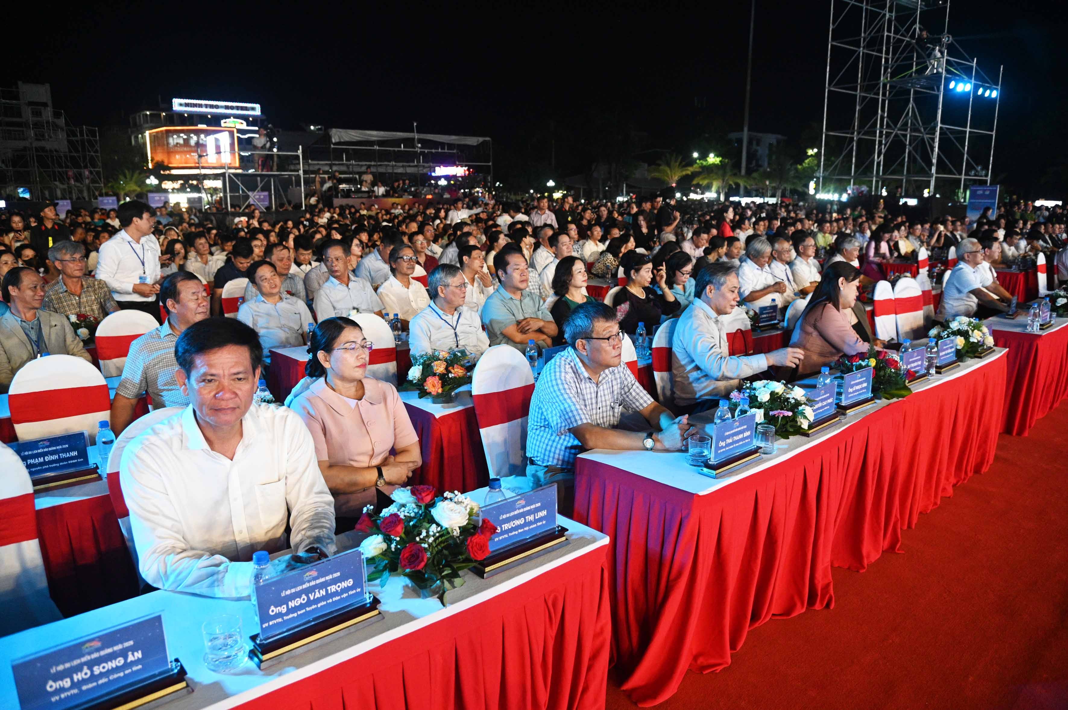 2-cac-dong-chi-lanh-dao-tinh-du-le-khai-mac-1780156618.jpg