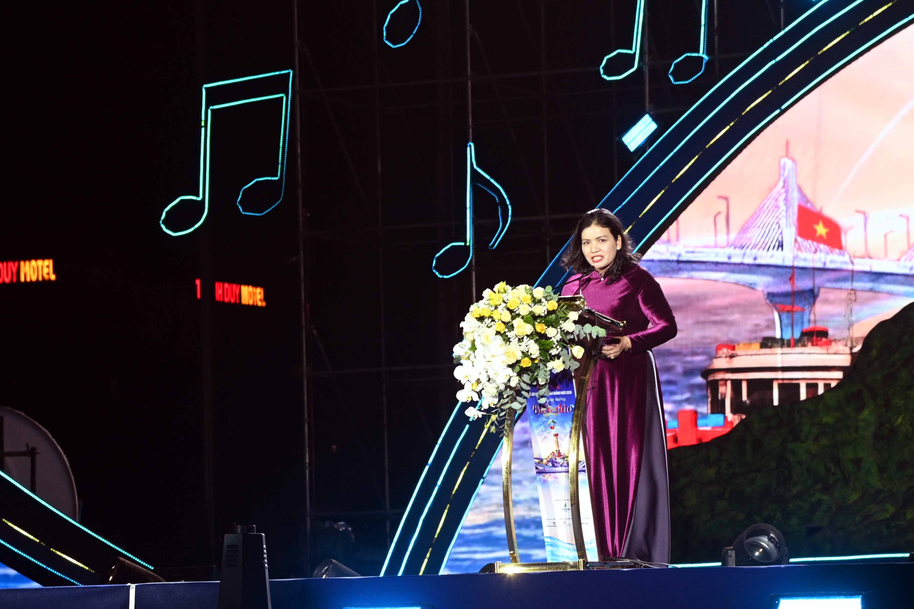 4-ba-ba-y-ngoc-pho-chu-tich-thuong-truc-ubnd-tinh-phat-bieu-khai-mac-1780156619.jpg