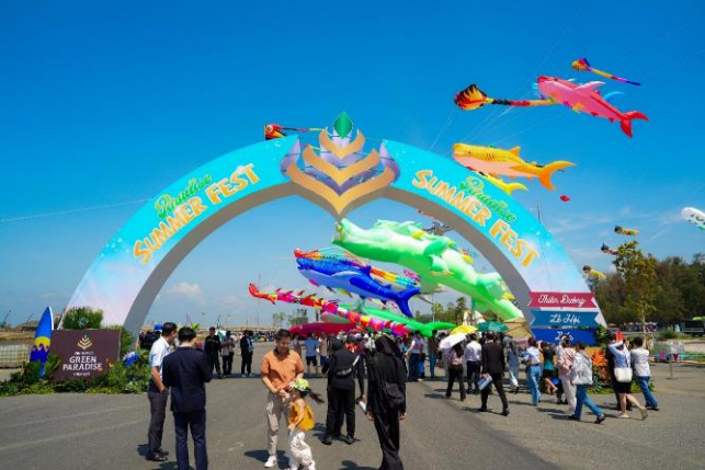 summer-fest-pr7-du-khach-phan-khich-dl-update610-1780744713.png