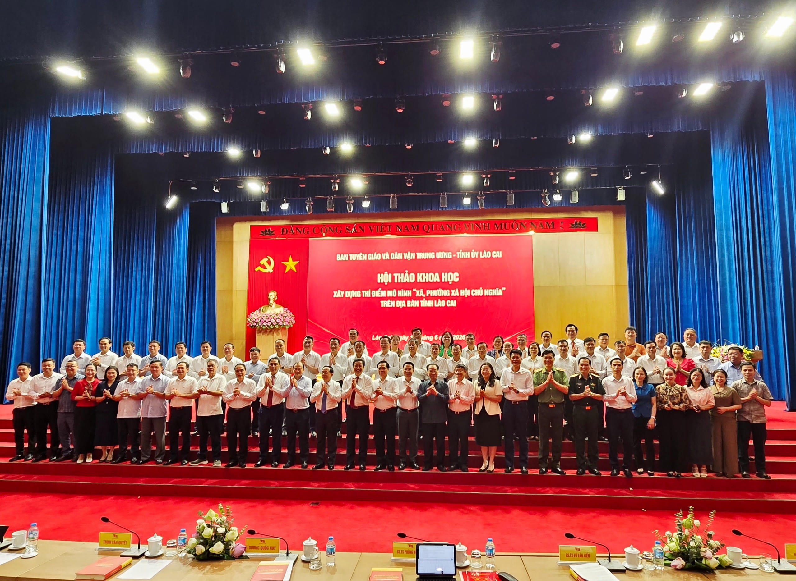 anh-r-2-1-1781091008.jpg