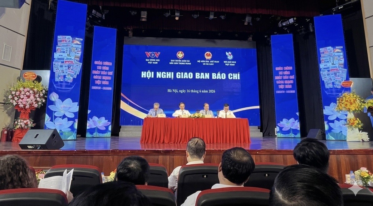 giao-ban-bao-chi-1781586661.jpg