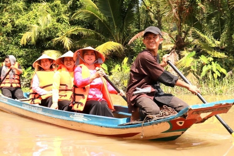 anh-3-du-lich-miet-vuon-ven-song-sai-gon-la-mot-trong-nhung-tour-du-lich-1782547506.jpg