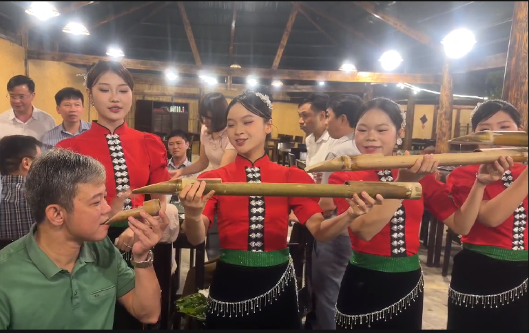 van-hoa-hanh-phu-phon-vinh-1783658990.png