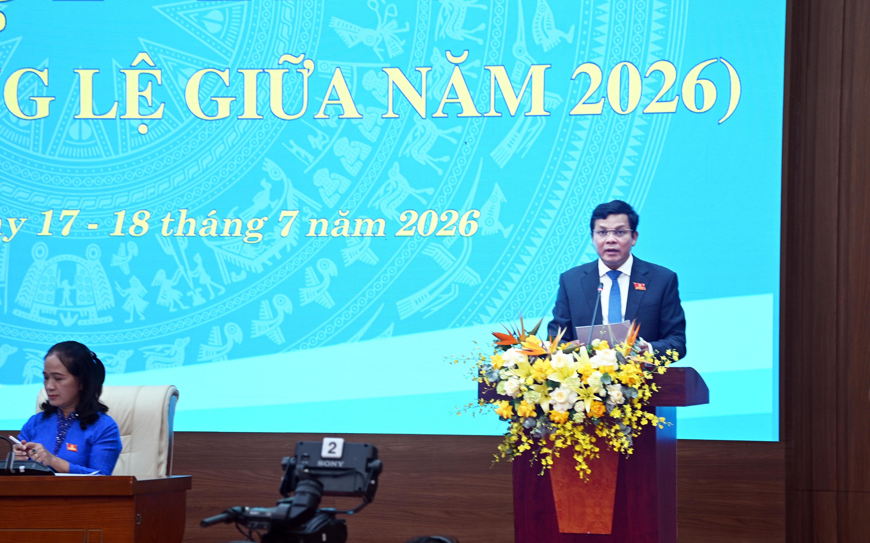 2a-dsc-6264a-dong-chi-nguyen-duc-tuy-chu-tich-hdnd-tinh-phat-bieu-khai-mac-ky-hop-1784365537.jpg