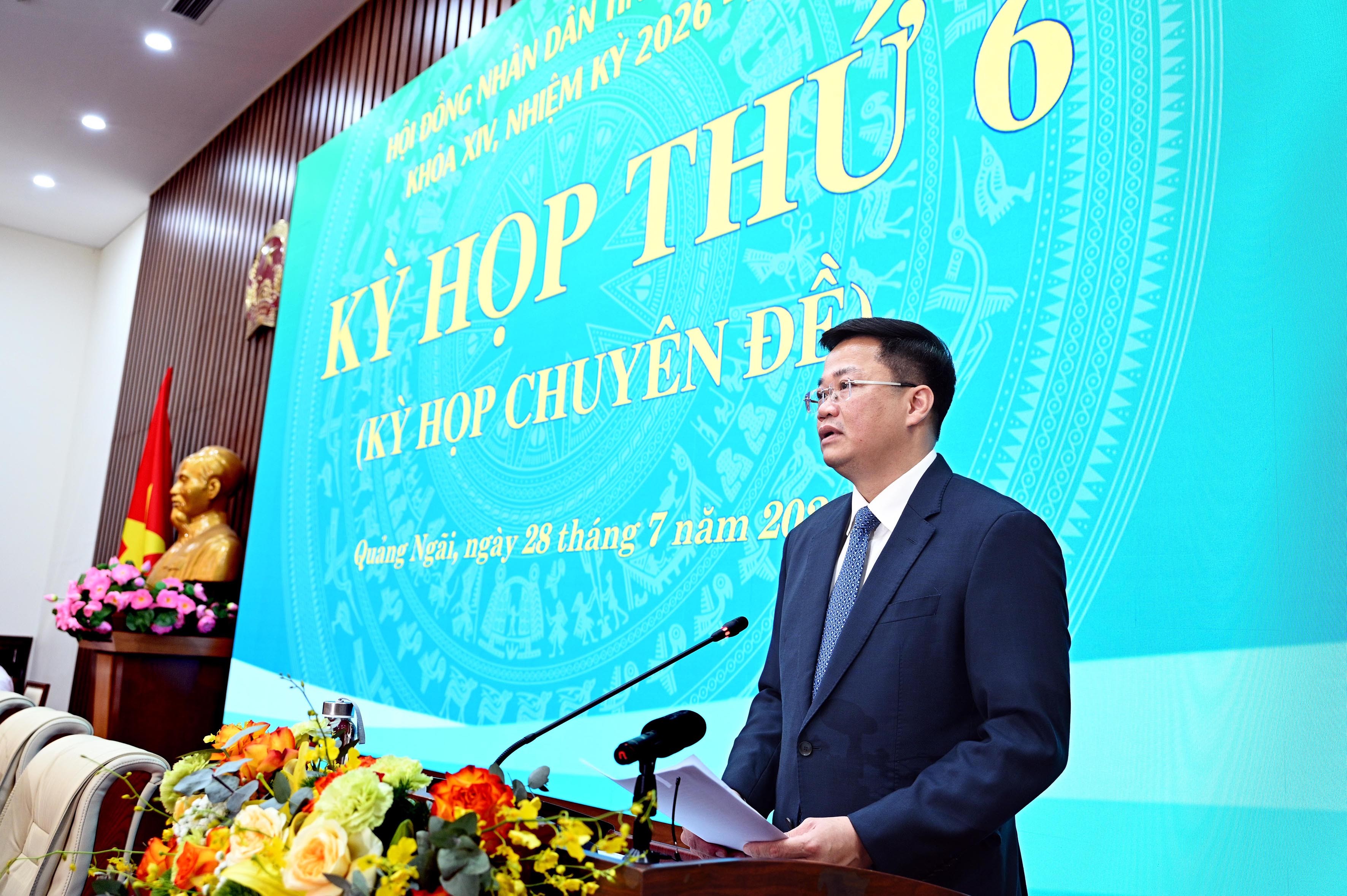 9-chu-tich-ubnd-tinh-quang-ngai-nguyen-duc-tam-phat-bieu-tai-ky-hop-1785216968.jpg