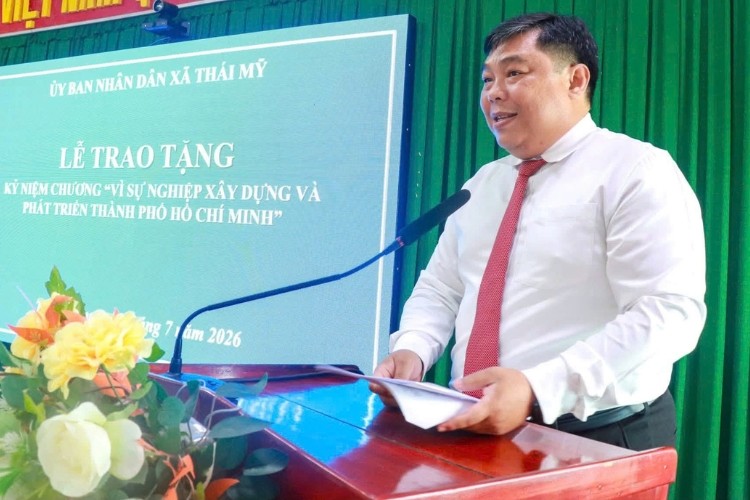 anh-1-ong-nguyen-duc-thinh-pho-bi-thu-dang-uy-chu-tich-ubnd-xa-thai-my-tphcm-phat-bieu-tai-buoi-le-trao-tang-ky-niem-chuong-vi-su-nghiep-xay-dung-va-1787104312.jpg