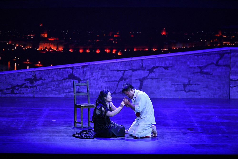 tosca1-1790496569.jpg