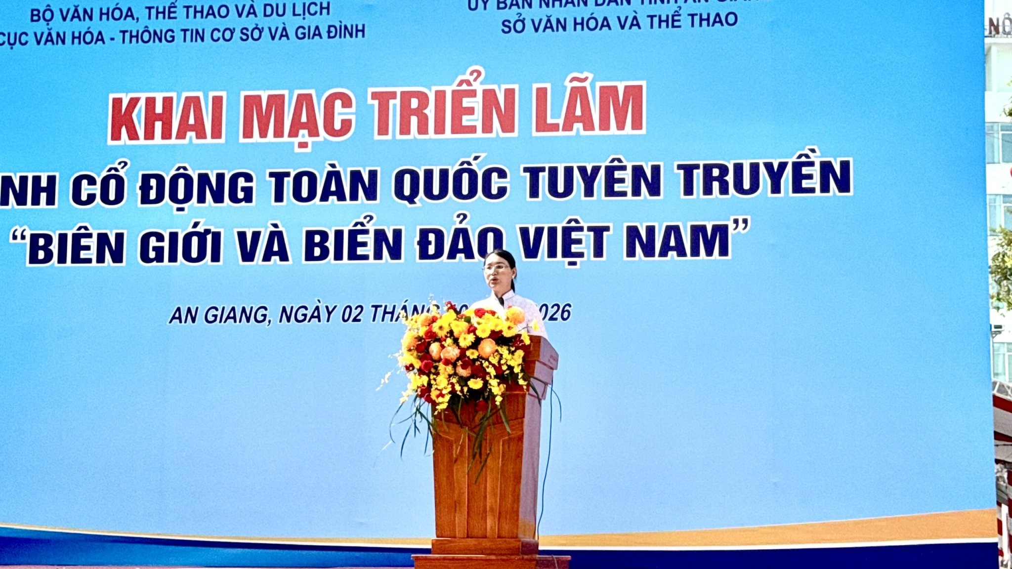 nhu-lam-1790935777.jpg