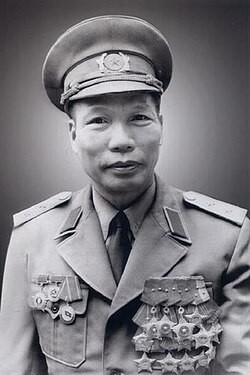 trung-tuong-phan-hoan-1790945262.jpg