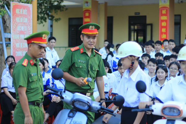 anh1-1791118281.png