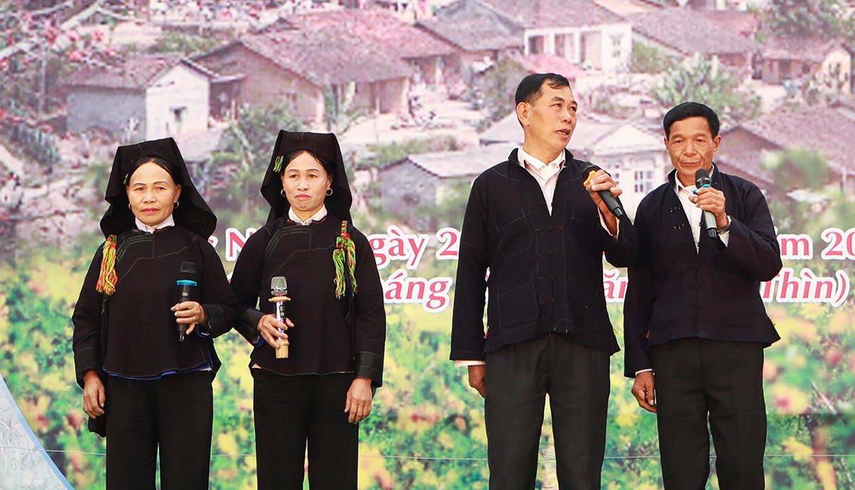 dan-toc-nung-huyen-luc-ngan-1791247961.jpg
