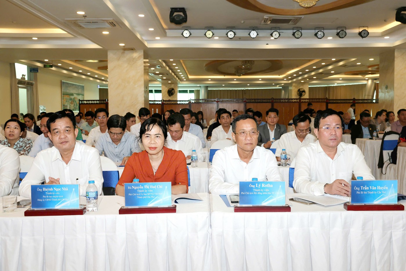 doi-thoai-4-1791880646.jpg