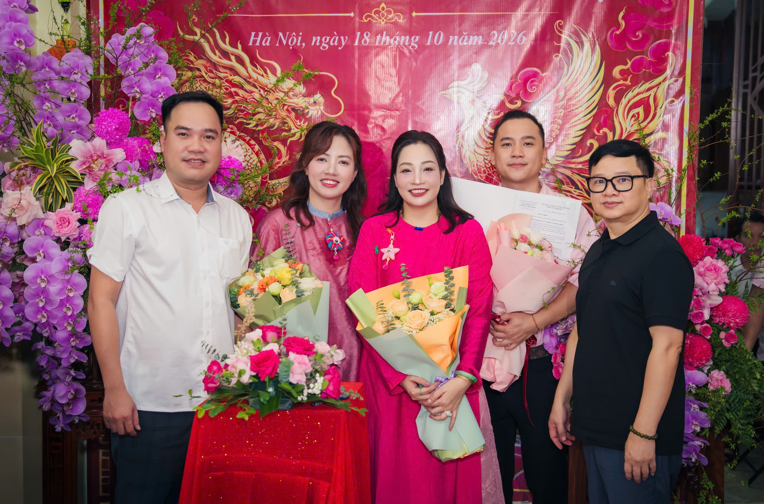 huy-va-nam-1792383440.jpg