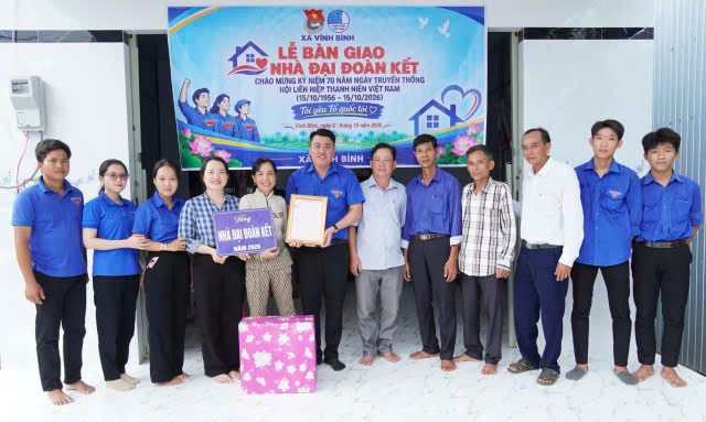 vinh-binh-1792541175.jpg