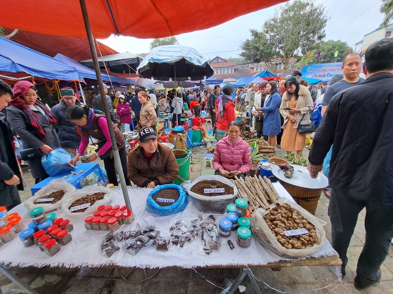 Chợ Bắc Hà – Hương sắc vùng cao nguyên trắng