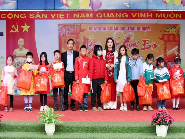 Phú Thọ: Trường Tiểu học Minh Phương (TP Việt Trì) tưng bừng trải nghiệm trải nghiệm 