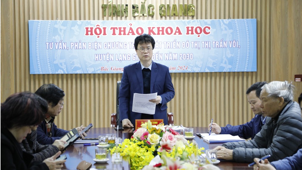 toan-canh-hoi-thao-anh-trung-anh-1709309383.jpg