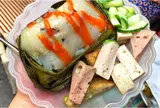 Bánh giò Hà Nội: Gói trọn cả một mùa nhớ dưới lớp lá xanh