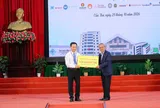Mỗi tờ vé số lời 1000 đồng của người cha và ước mơ học hết đại học của cô sinh viên