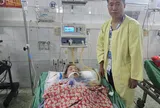 Tuyên Quang: Xót xa người mẹ trẻ dân tộc Dao nguy kịch sau biến cố, rất cần những tấm lòng sẻ chia