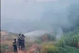 Phú Thọ: Phường Vĩnh Phúc huy động lực lượng xử lý cháy âm ỉ tại bãi rác Núi Bông