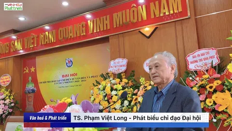 Ngập tràn sắc hoa trong ngày Đại hội Chi hội Nhà Báo Tạp chí điện tử Văn hoá và Phát triển, lần thứ I, nhiệm kỳ 2022-2024