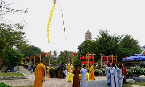 Quảng Trị: Hoằng Phúc cổ tự và những nghi lễ giữ hồn Tết Việt