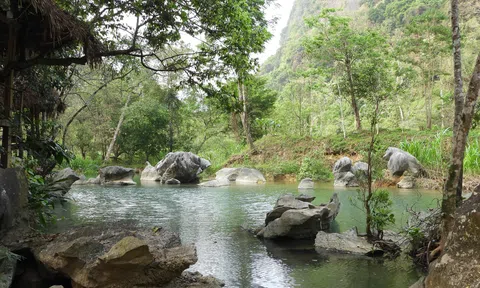 Quàng Trị: Về khu du lịch sinh thái Sơn Kiều nghe suối chảy, chạm vào vẻ đẹp nguyên sơ của núi rừng Trường Sơn