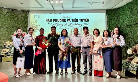 Xúc động và tự hào với “Hậu phương và tiền tuyến – Những lá thư không tem”