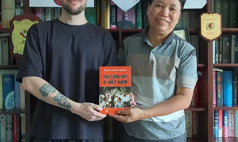 Chúng tôi muốn bạn đọc phương Tây hiểu đúng hơn về những cuộc kháng chiến ở Việt Nam
