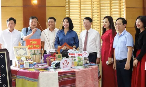Phú Thọ tham dự hội nghị ký kết thoả thuận chương trình liên kết hợp tác phát triển du lịch các tỉnh Tây Bắc mở rộng giai đoạn 2026-2030