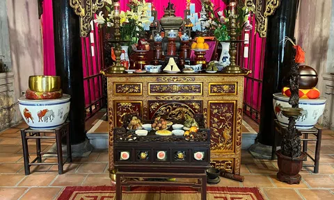 Hà Nội: Giữ nét đẹp Tết Đoan Ngọ qua nghi lễ truyền thống tại đình Vũ Thạch