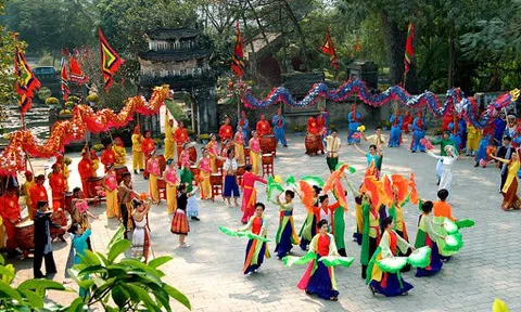 Triển khai đồng bộ hệ giá trị quốc gia, hệ giá trị văn hóa, hệ giá trị gia đình, chuẩn mực con người Việt Nam