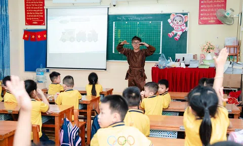Phú Thọ: Học sinh Trường Tiểu học Kim Ngọc vui Trung thu, say mê STEAM