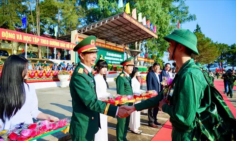 Tuổi trẻ Gia Lai, Quảng Ngãi nhập ngũ với khát vọng được cống hiến cho quê hương, đất nước