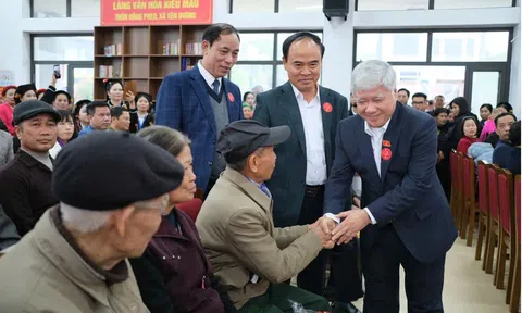 Phú Thọ: Tết Nhân ái Xuân Bính Ngọ 2026 chung tay chăm lo Tết cho các hộ nghèo tại xã Đạo Trù