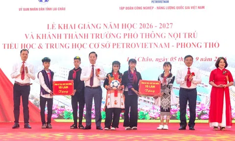 Trường phổ thông nội trú tiểu học và THCS Petrovietnam - Phong Thổ bước vào năm học mới