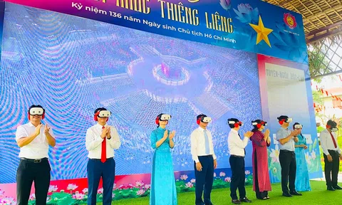 Nghệ An: Trải nghiệm công nghệ thực tế ảo VR “Trở về thời khắc thiêng liêng”.tại Khu Di tích Kim Liên