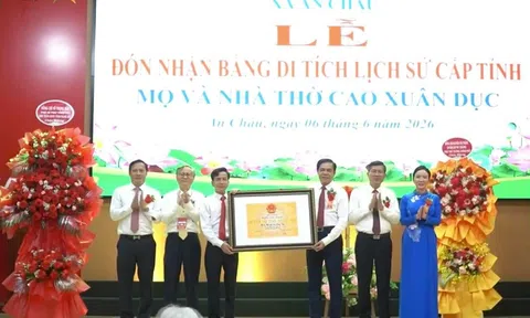Nghệ An: Xã An Châu đón Bằng xếp hạng Di tích lịch sử cấp tỉnh Mộ và nhà thờ Cao Xuân Dục