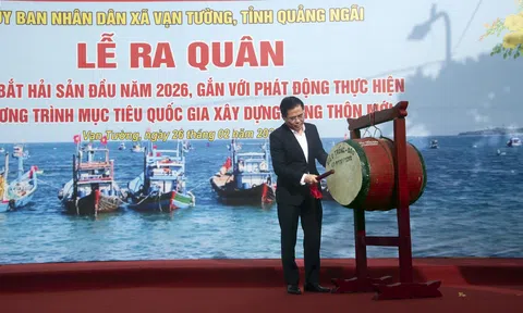 Quảng Ngãi: Lễ ra quân đánh bắt hải sản đầu năm - Nét đẹp truyền thống của người dân ven biển xã Vạn Tường