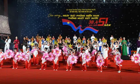 Quảng Ngãi: Chương trình nghệ thuật với chủ đề “Tổ quốc dưới ánh mặt trời”