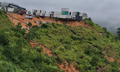 Quảng Trị: Tập trung khắc phục hậu quả mưa lũ, xử lý các điểm sạt lở
